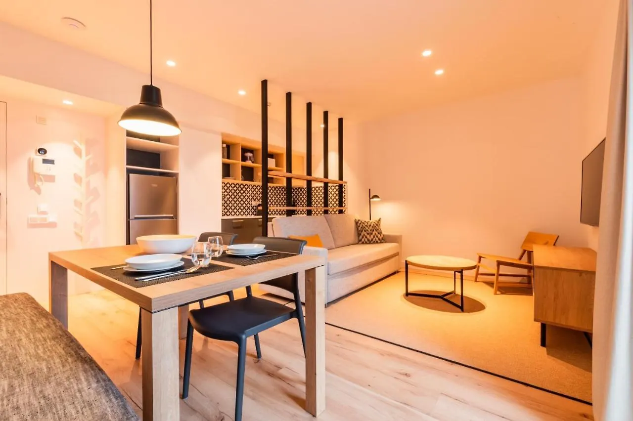 Port Plaza Apartments تاراغونا