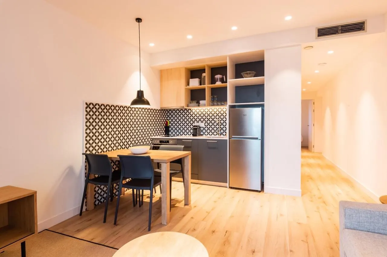 Port Plaza Apartments تاراغونا