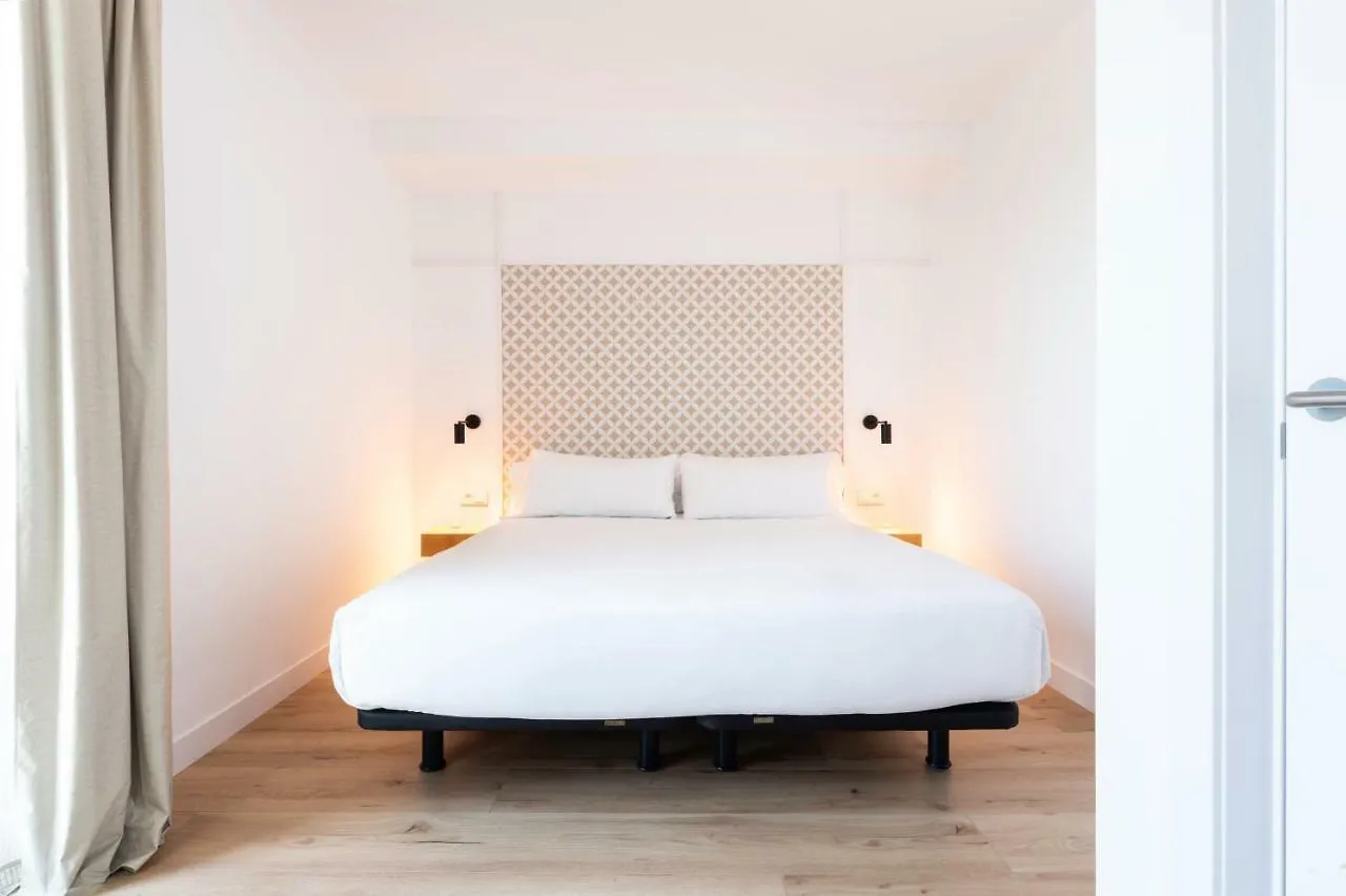 Port Plaza Apartments تاراغونا